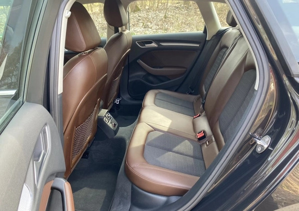 Audi A3 cena 48900 przebieg: 211000, rok produkcji 2013 z Poręba małe 254
